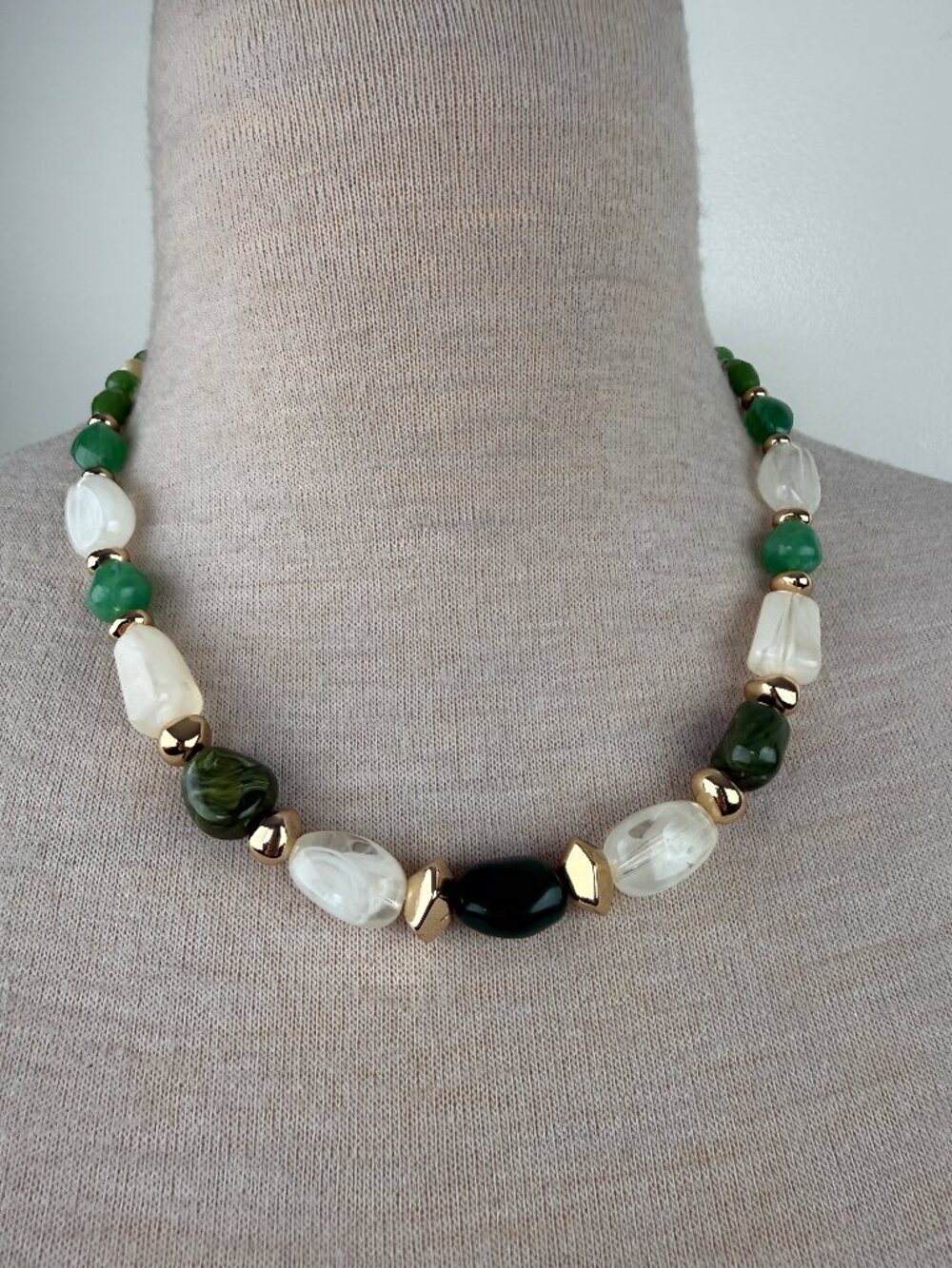 Green Plastic Beaded Necklace w/ Gold Tone Spacers 17-20.5"